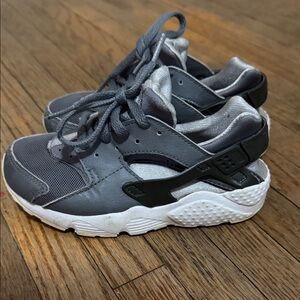 Nike Kids Gray and Black Athletic Sneakers